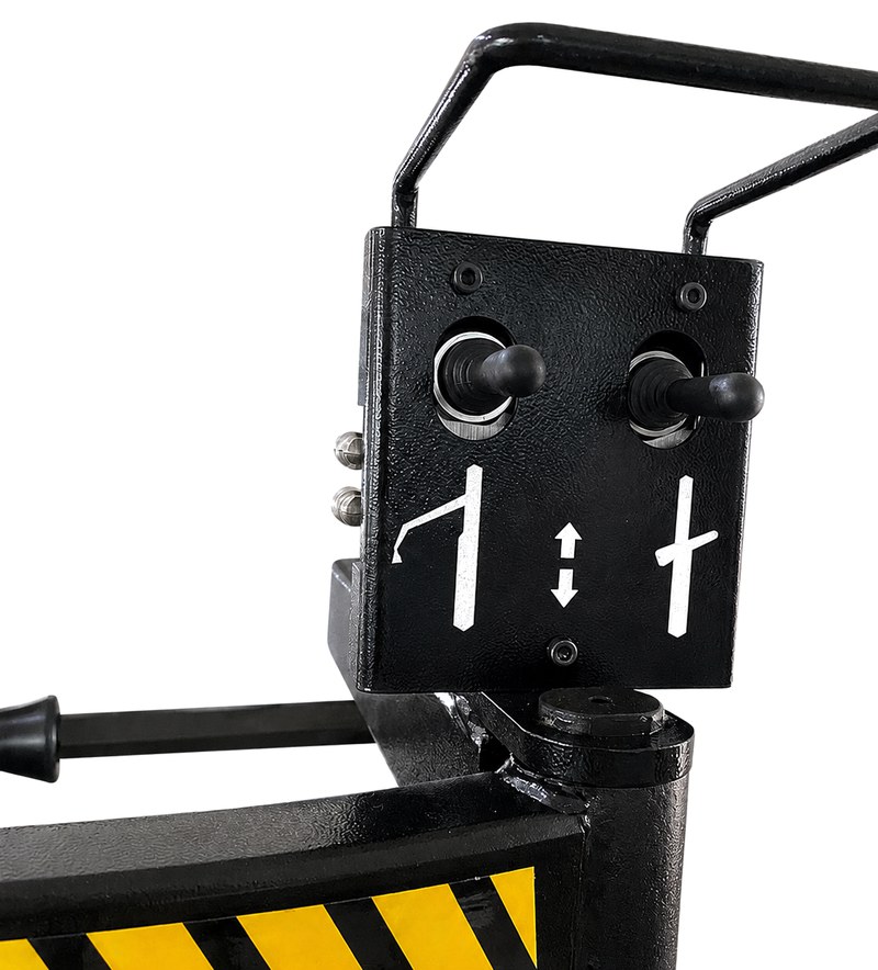 COSENG BD15 — Auxiliary arm controls